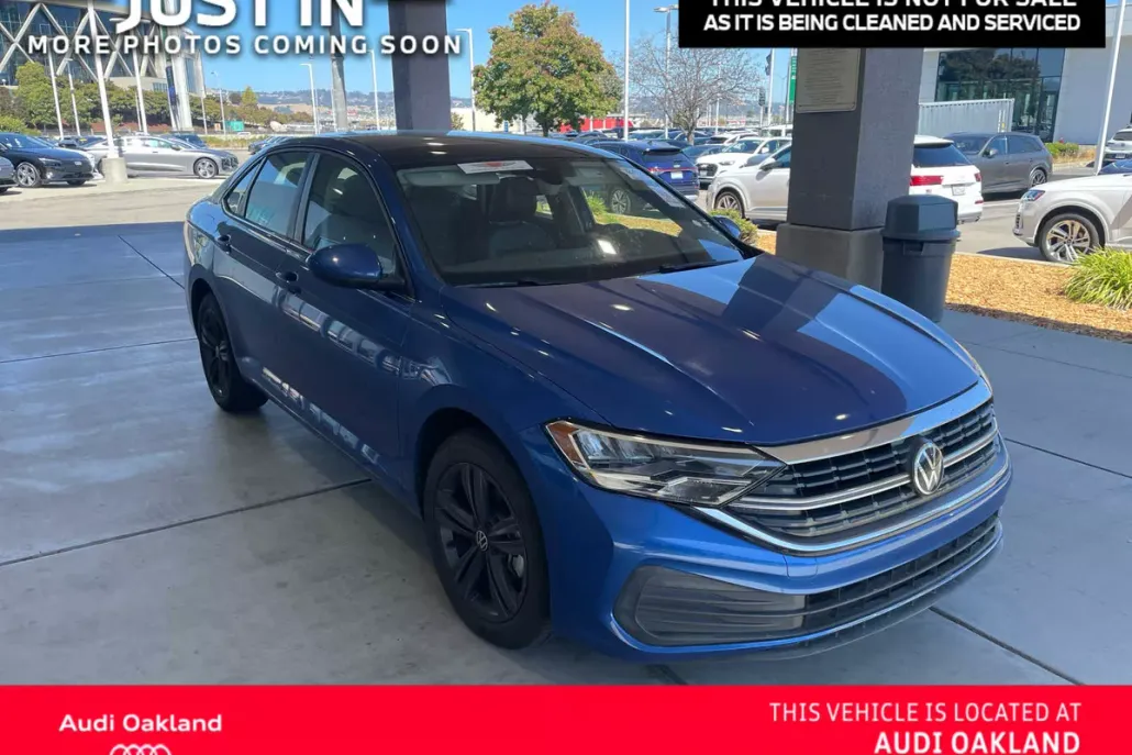 2024 Volkswagen Jetta SE photo 1