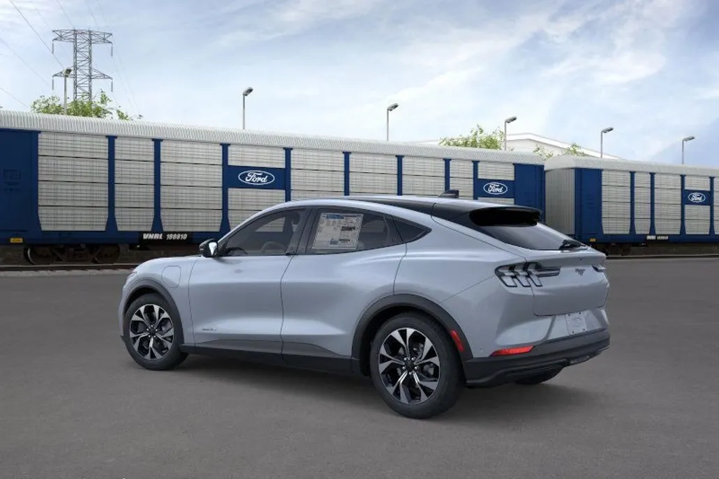 2025 Ford Mustang Mach-E Select photo 1