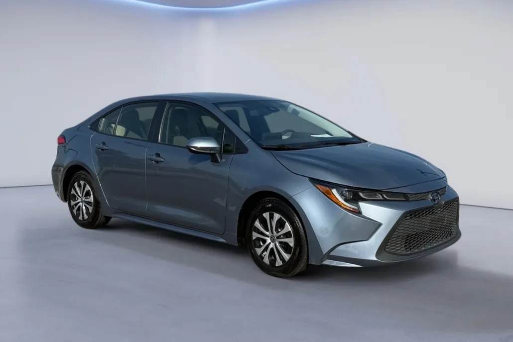 2022 Toyota Corolla Hybrid LE photo 1