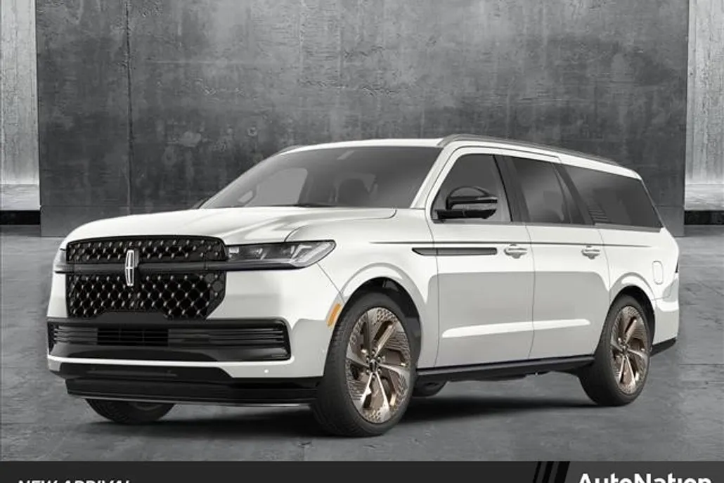 2025 Lincoln Navigator L Reserve photo 1