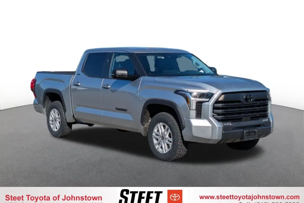2022 Toyota Tundra SR5 photo 1