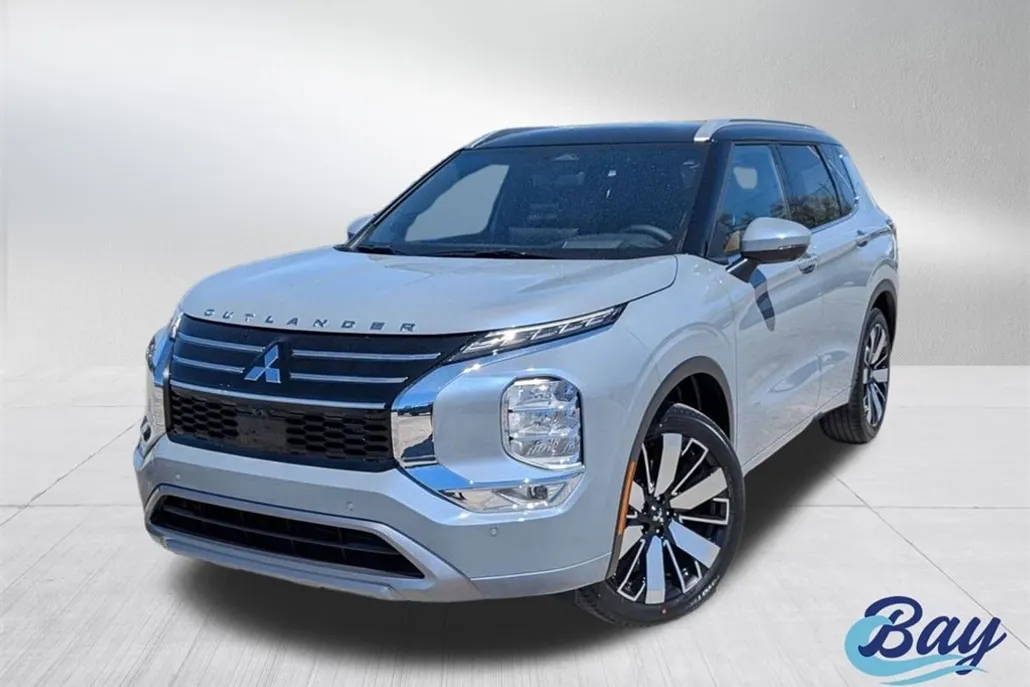 2025 Mitsubishi Outlander SEL photo 1