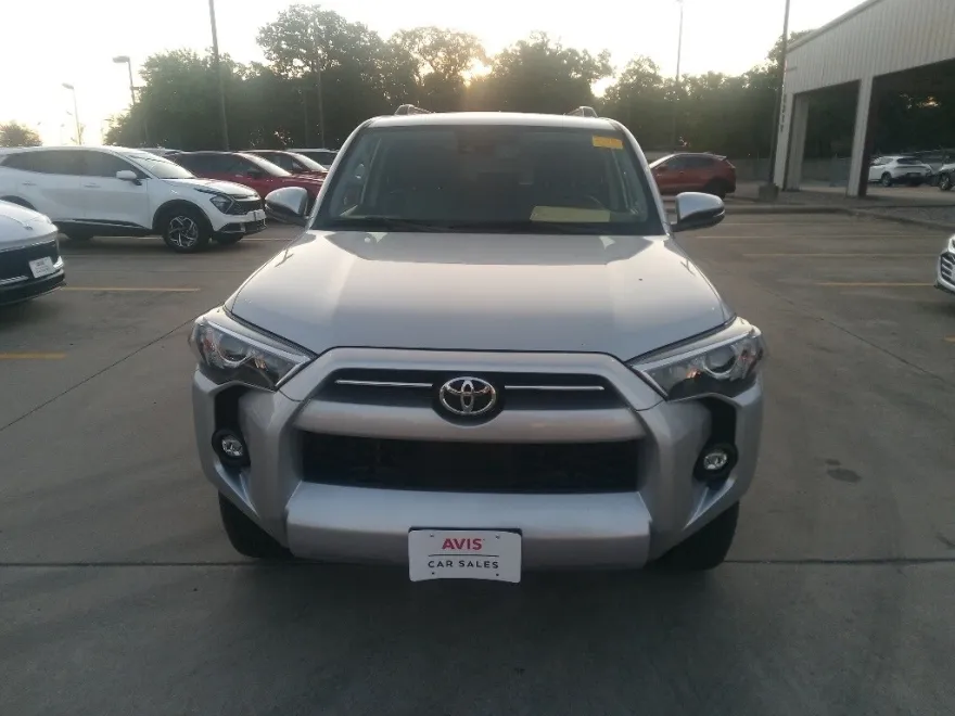 2024 Toyota 4Runner SR5 Premium photo 1