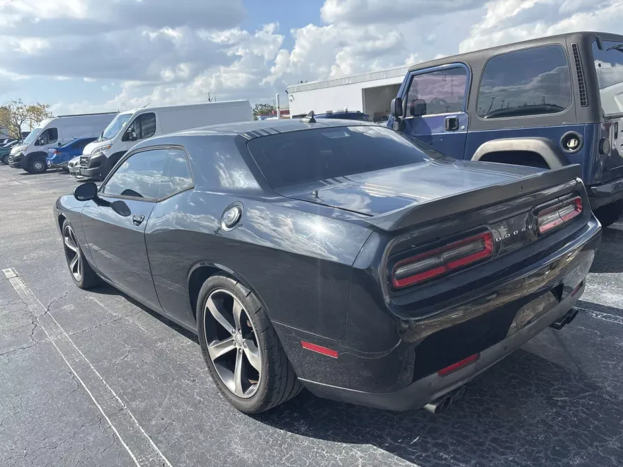2015 Dodge Challenger R/T Plus Shaker photo 1