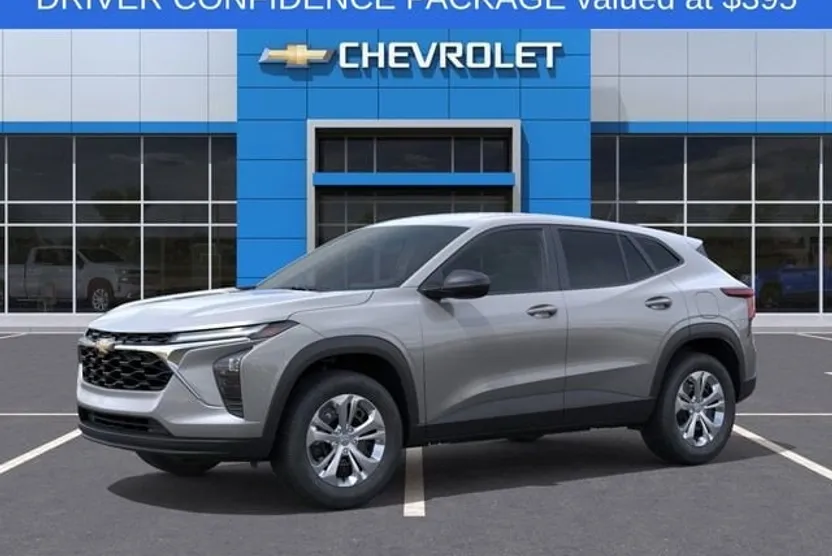 2026 Chevrolet Trax LS photo 1