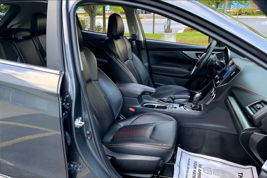 2023 Subaru Crosstrek Limited photo 1