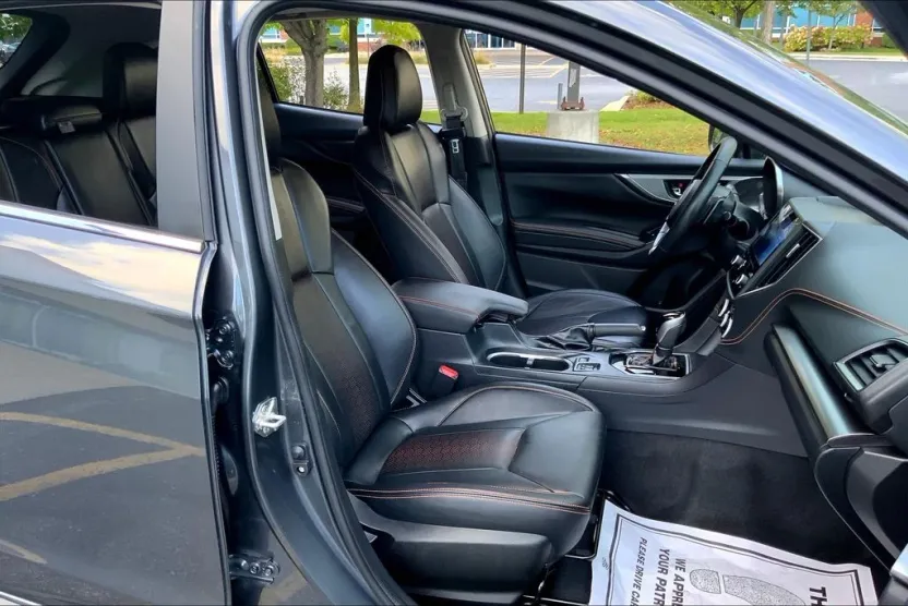 2023 Subaru Crosstrek Limited photo 1