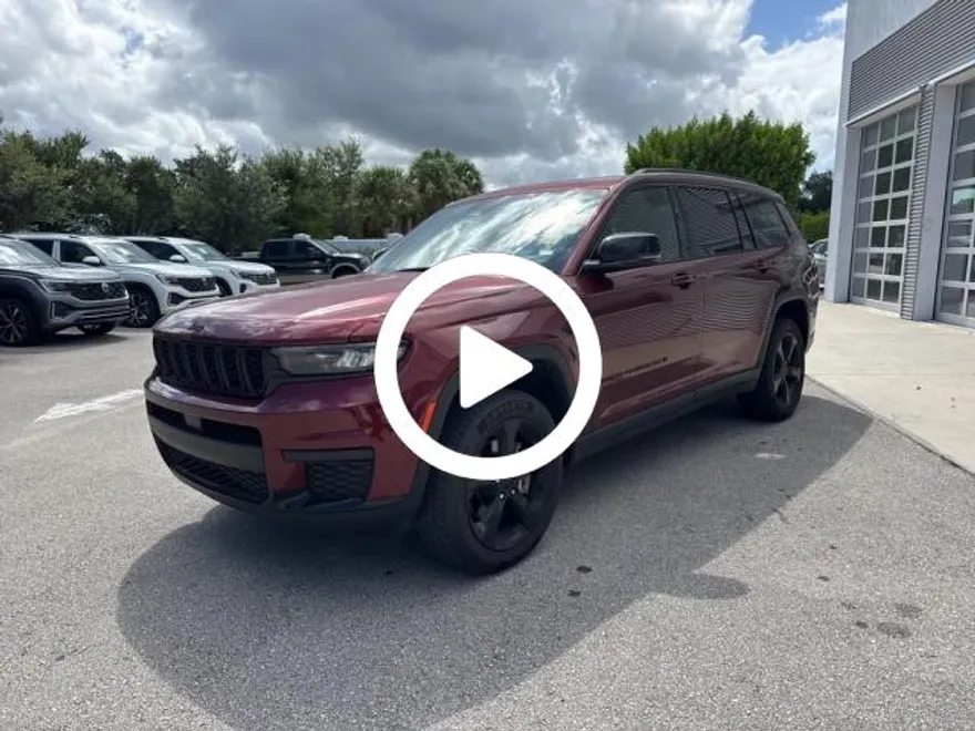 2023 Jeep Grand Cherokee Altitude photo 1