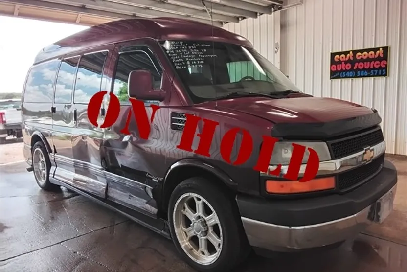 2008 Chevrolet Express Conversion Van photo 1