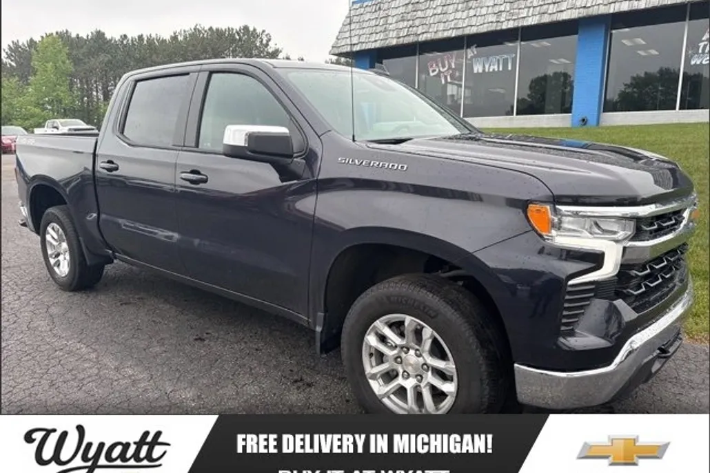 2022 Chevrolet Silverado 1500 LT photo 1