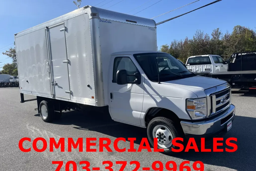2025 Ford E-450 photo 1