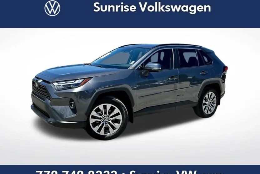 2023 Toyota RAV4 XLE Premium photo 1