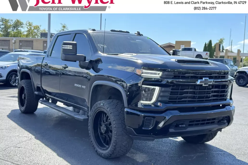 2024 Chevrolet Silverado 2500HD Custom photo 1