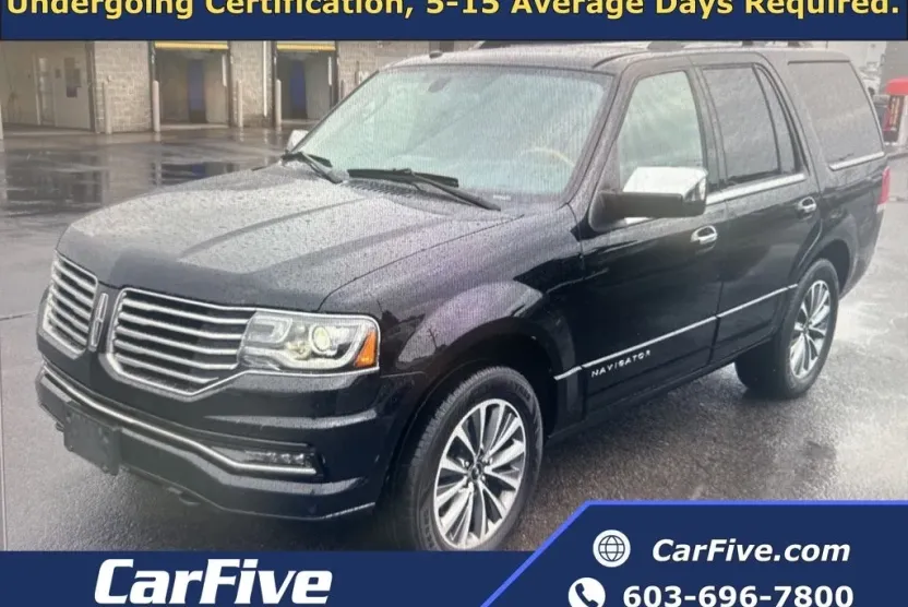 2017 Lincoln Navigator Select photo 1