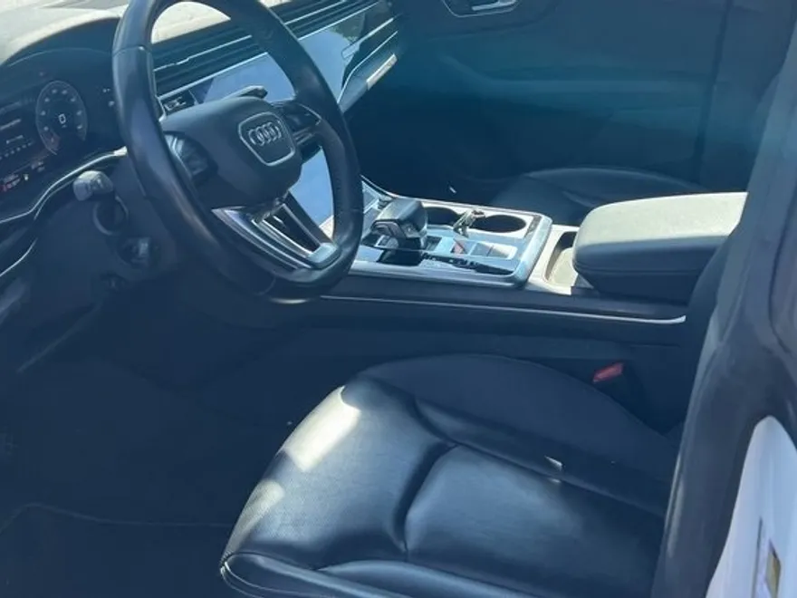 2019 Audi Q8 Premium Plus photo 1