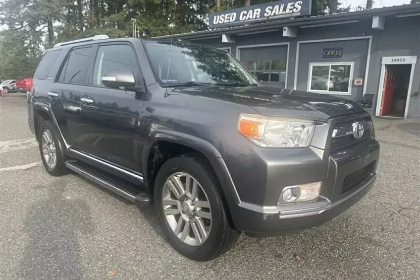 2011 Toyota 4Runner photo 1