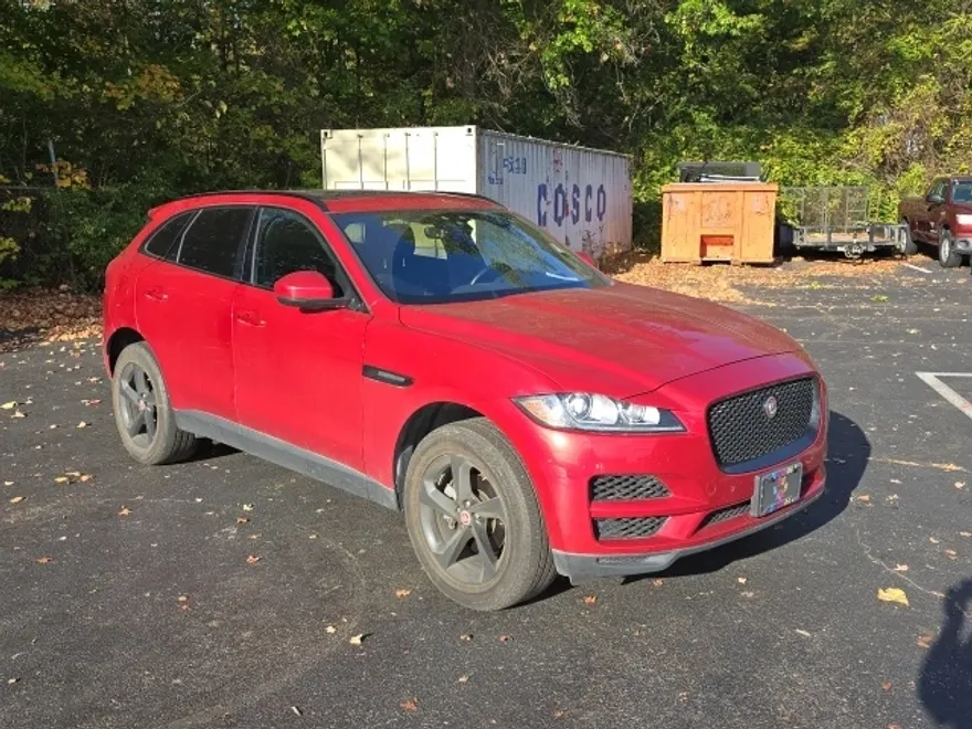 2020 Jaguar F-PACE Premium photo 1