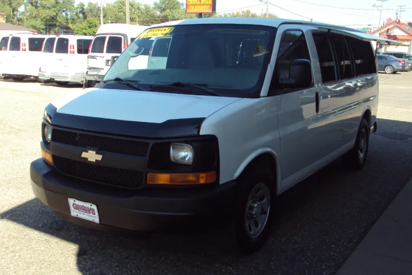 2014 Chevrolet Express Cargo 1500 Van photo 1