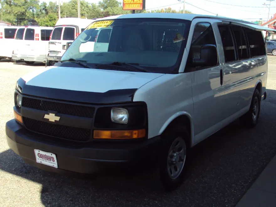 2014 Chevrolet Express Cargo 1500 Van photo 1