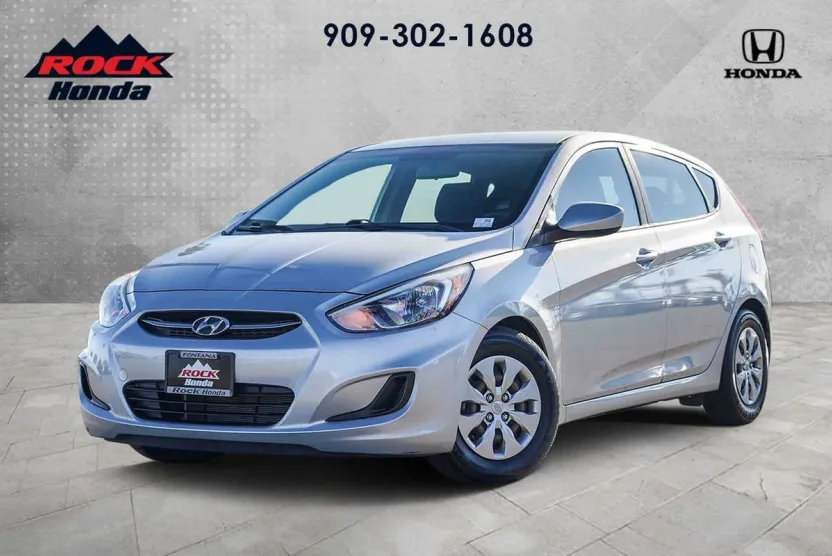 2017 Hyundai Accent SE photo 1