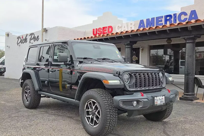 2024 Jeep Wrangler Rubicon photo 1
