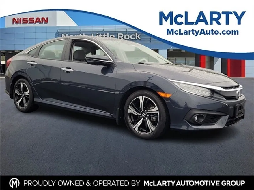 2016 Honda Civic Touring photo 1