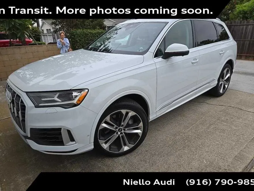 2022 Audi Q7 Premium Plus photo 1