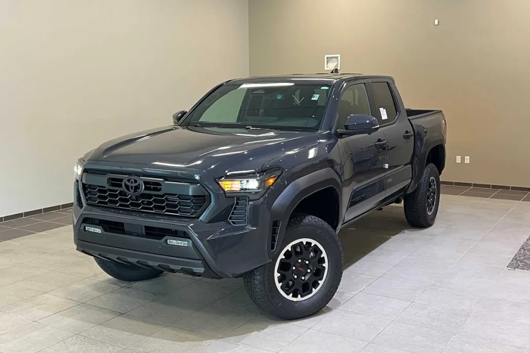 2025 Toyota Tacoma TRD Off-Road photo 1