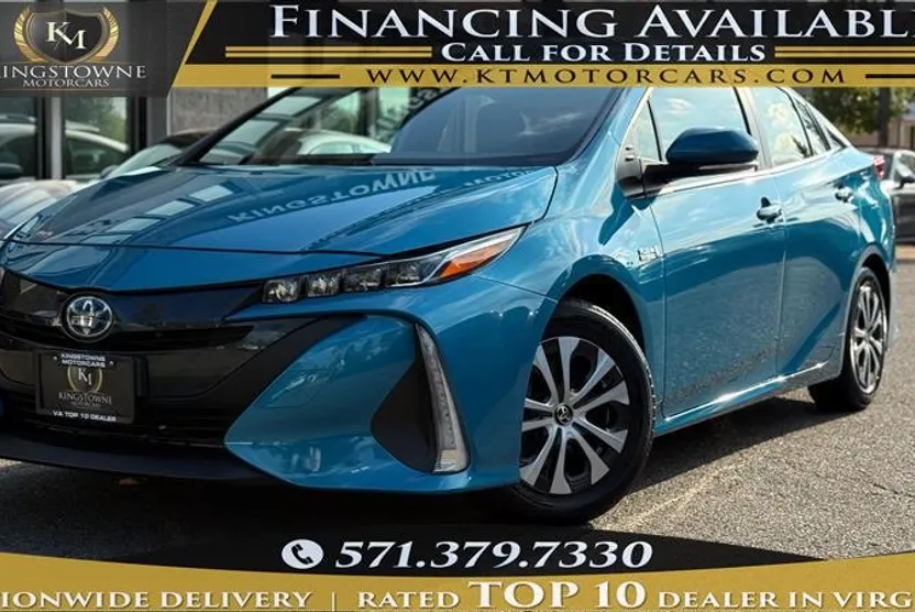 2021 Toyota Prius Prime LE photo 1