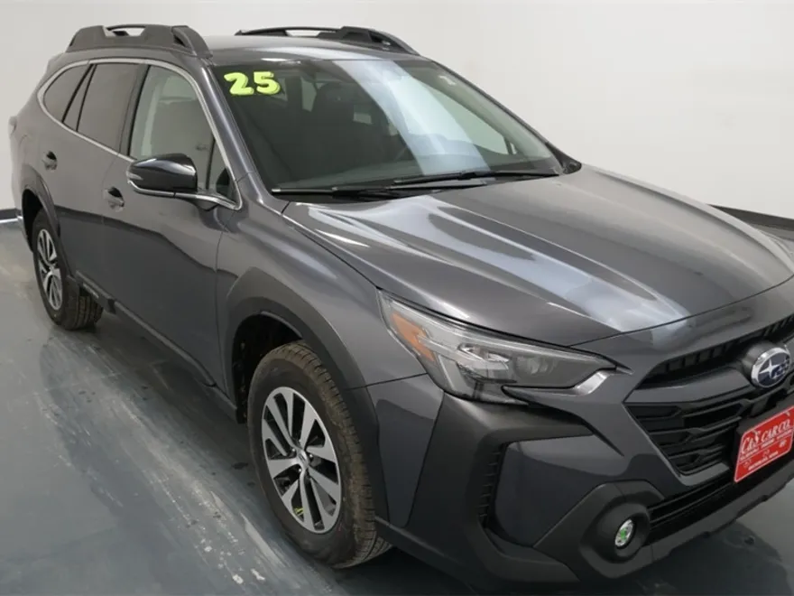 2025 Subaru Outback Premium photo 1