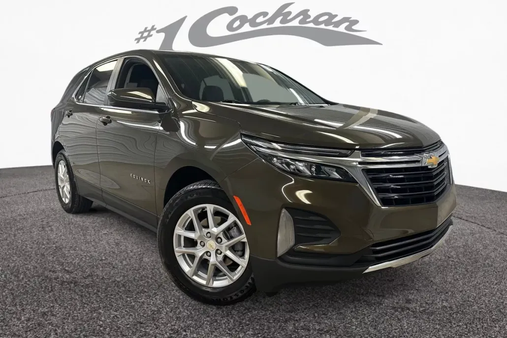 2023 Chevrolet Equinox LT photo 1