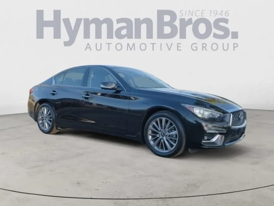 2022 Infiniti Q50 LUXE AWD photo 1