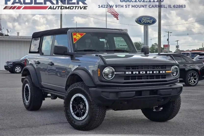 2025 Ford Bronco Base photo 1