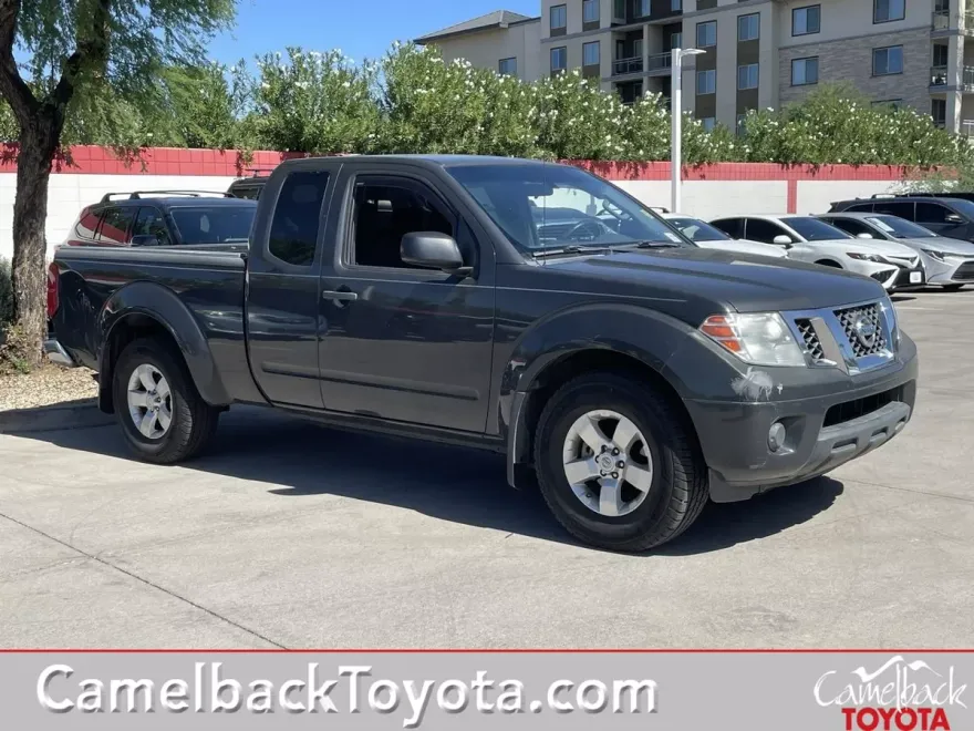 2012 Nissan Frontier SV photo 1