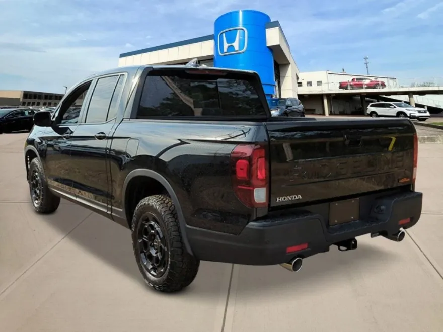 2026 Honda Ridgeline TrailSport photo 1
