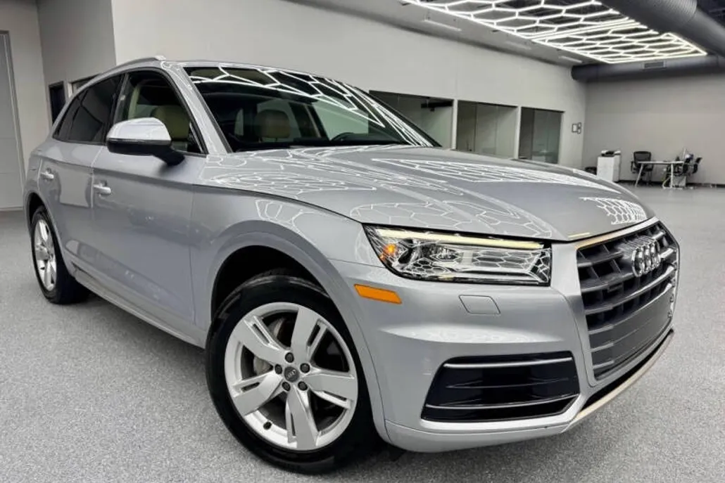 2018 Audi Q5 Premium photo 1