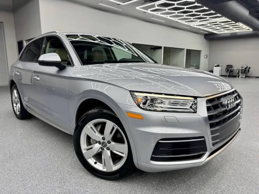 2018 Audi Q5 Premium photo 1