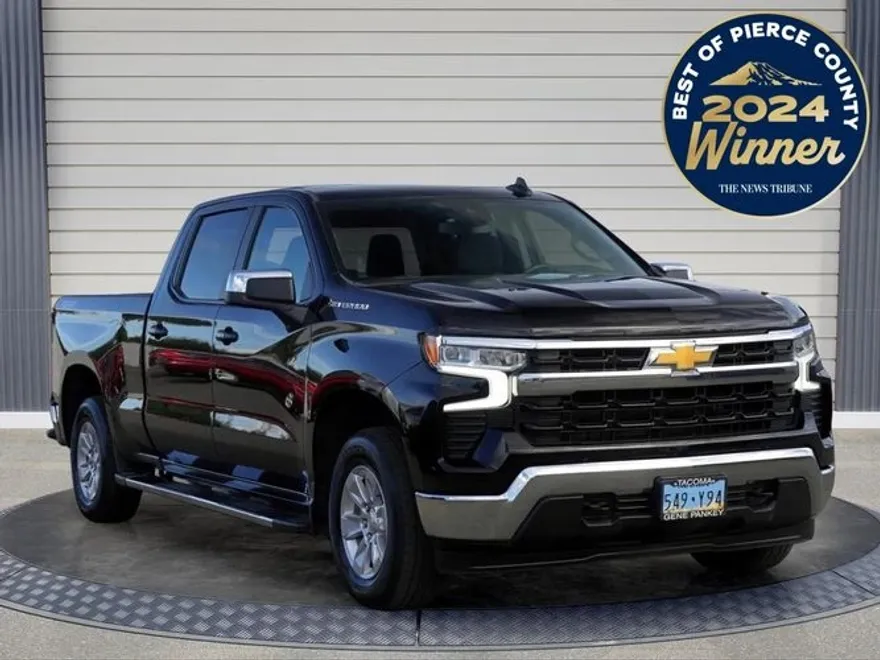 2024 Chevrolet Silverado 1500 LT photo 1
