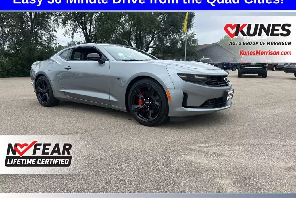 2024 Chevrolet Camaro 2LT photo 1