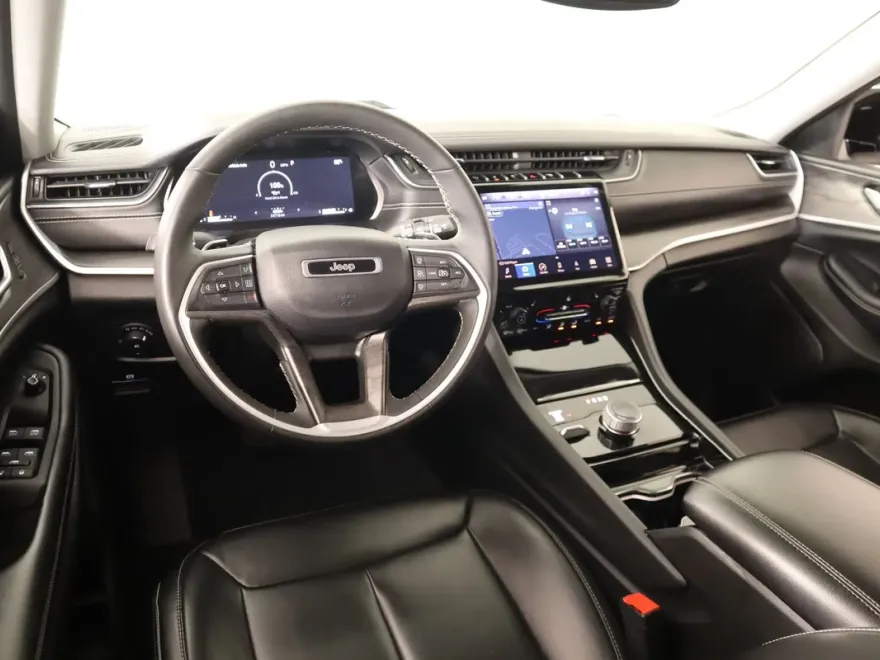 2023 Jeep Grand Cherokee Limited photo 1
