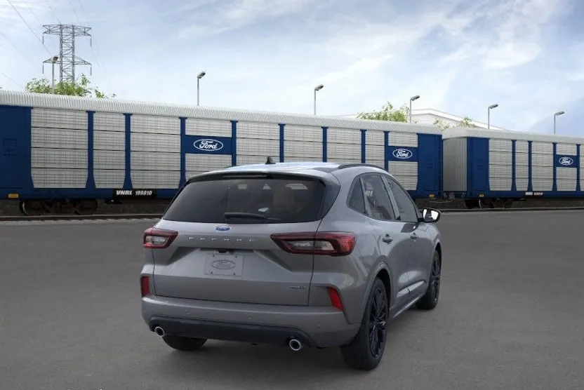2026 Ford Escape Hybrid ST-Line Elite photo 1
