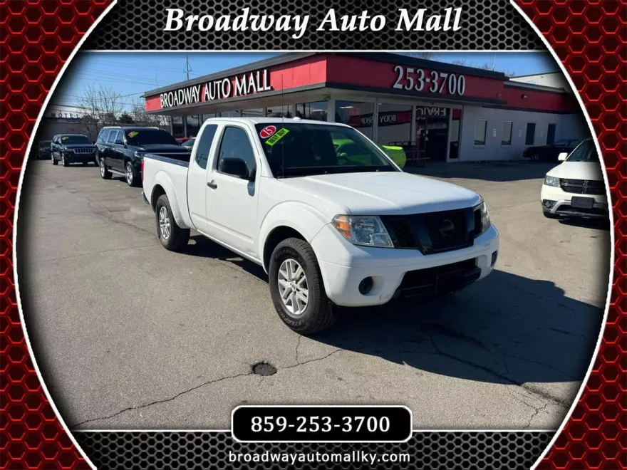 2015 Nissan Frontier King Cab PRO-4X photo 1