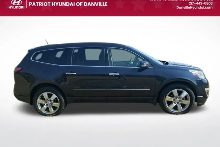 2017 Chevrolet Traverse Premier photo 1