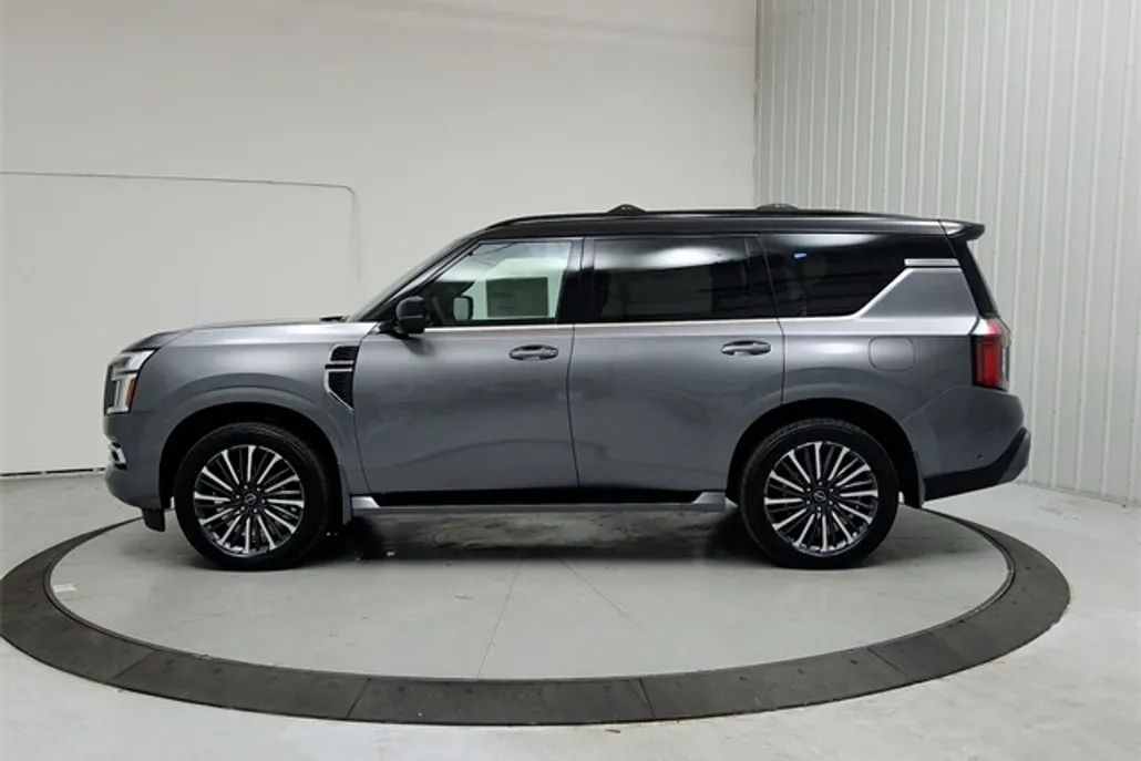 2026 Nissan Armada Platinum Reserve photo 1