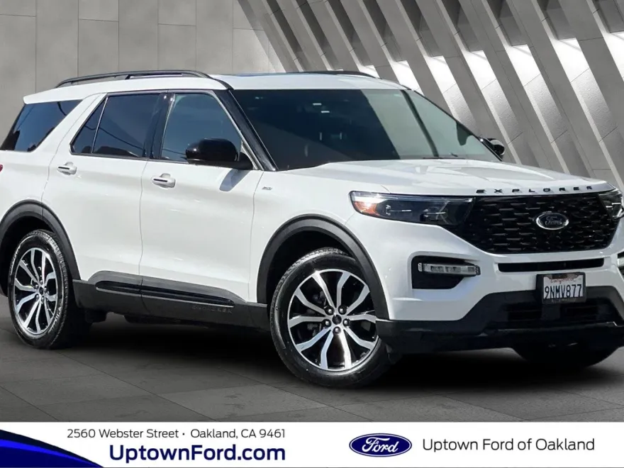 2023 Ford Explorer ST-Line photo 1