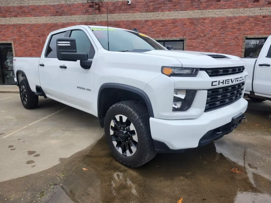 2020 Chevrolet Silverado 2500HD Custom photo 1