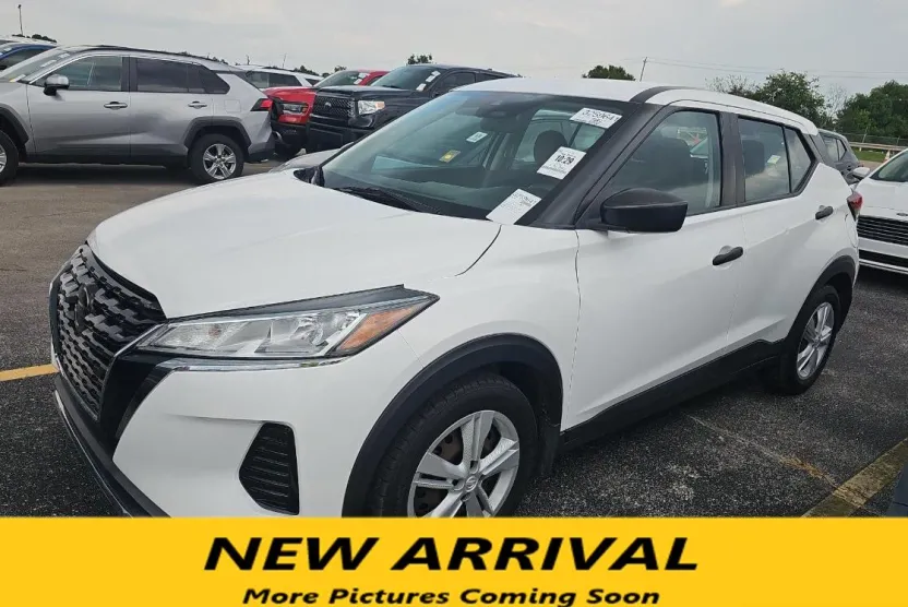 2021 Nissan Kicks S photo 1