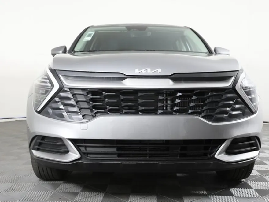 2025 Kia Sportage Hybrid LX photo 1
