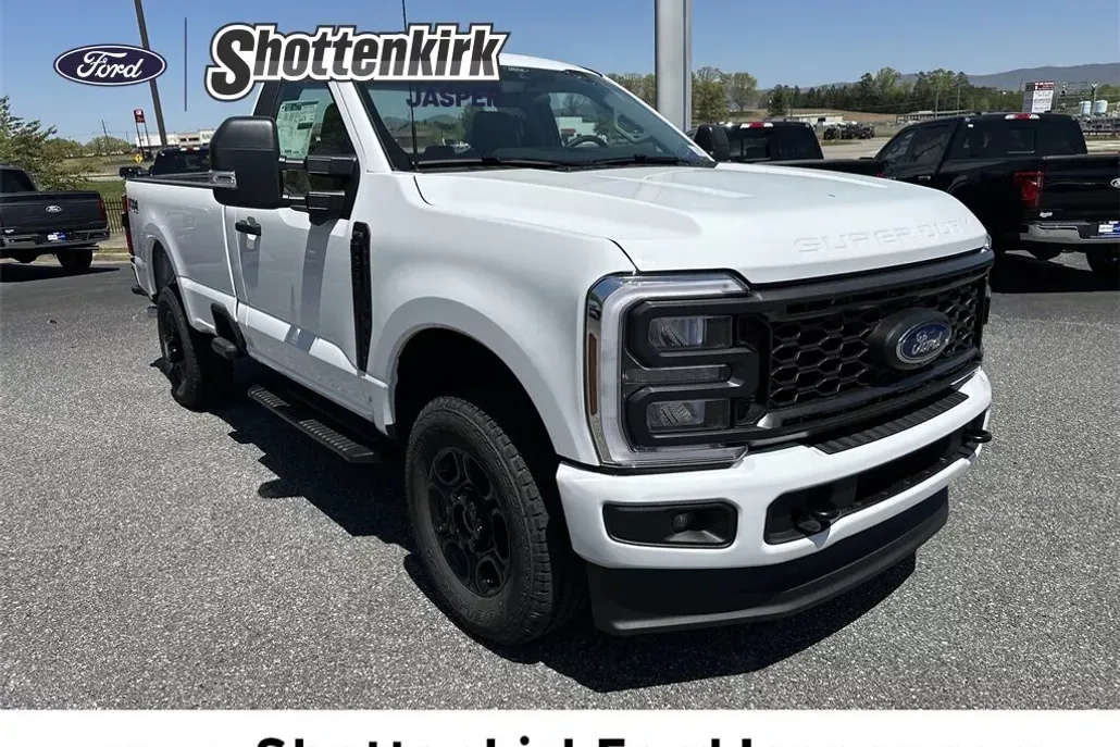 2025 Ford F-350 XL photo 1