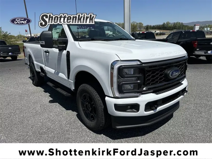 2025 Ford F-350 XL photo 1